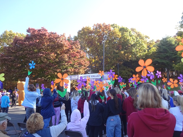 Alzheimer's Promise Garden ceremony 2024 Alzheimer's Walk