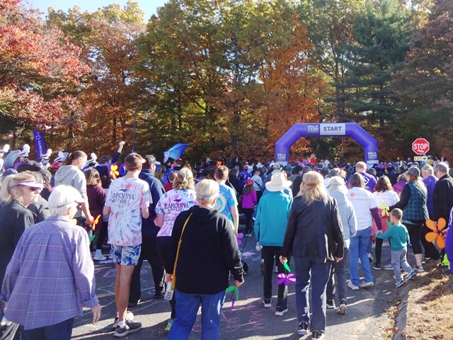 Pioneer Valley 2024 Alzheimer's Walk start